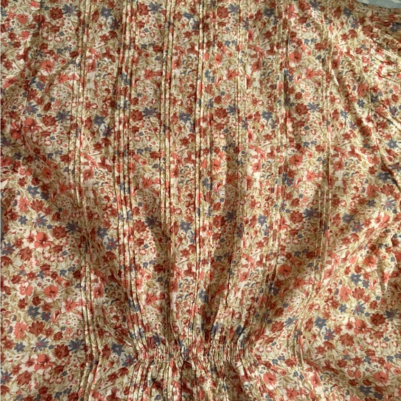 DOEN Narcissa Top in Pink Floral Valley - Picture 9 of 13